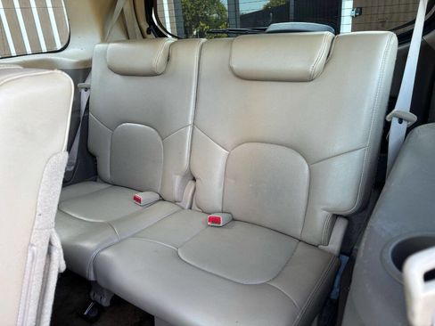 Used 2011 Nissan Pathfinder LE w/ Navigation Pkg AWD/4WD image 17
