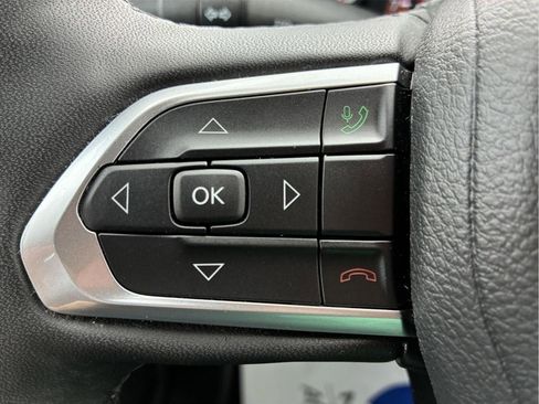 Used 2023 Jeep Compass Limited AWD/4WD image 20