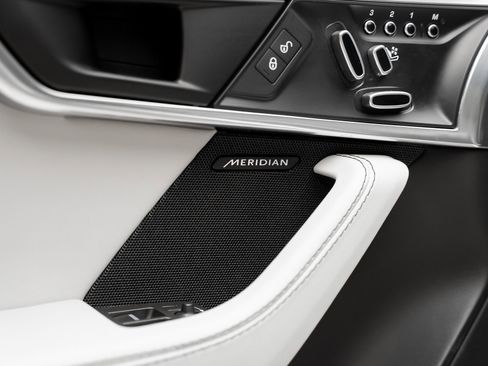 Used 2020 Jaguar F-TYPE Coupe image 55