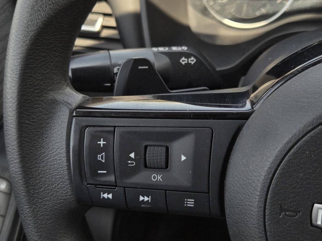 Certified 2023 Nissan Rogue SV FWD image 25