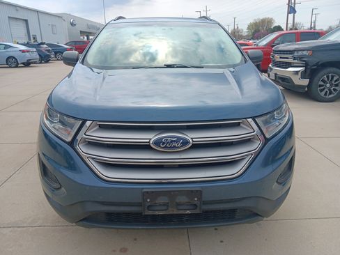 Used 2018 Ford Edge SE image 2