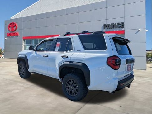 New 2025 Toyota 4Runner SR5 image 6