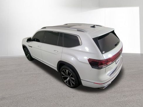 Used 2024 Volkswagen Atlas SEL Premium R-Line AWD/4WD image 34