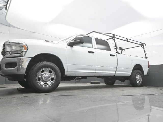 Used 2024 RAM 2500 Tradesman w/ Chrome Appearance Group AWD/4WD image 35