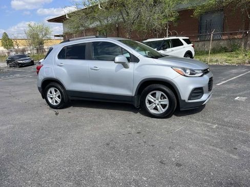 Used 2017 Chevrolet Trax LT w/ LPO, Protection Package image 2