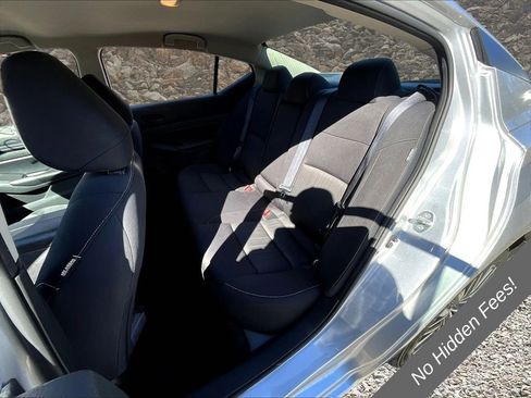 Used 2024 Nissan Altima 2.5 SV FWD image 24