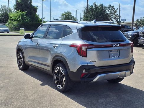 Used 2024 Kia Seltos SX AWD/4WD image 2