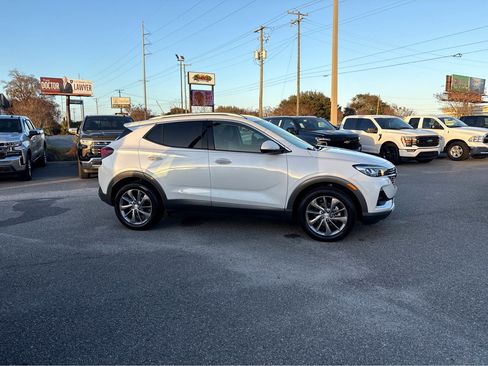 Used 2023 Buick Encore GX Essence w/ Experience Buick Package image 34