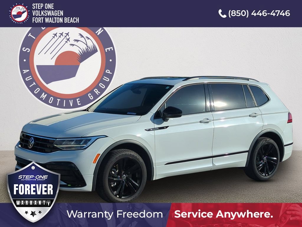 Certified 2024 Volkswagen Tiguan SE R-Line FWD image 1