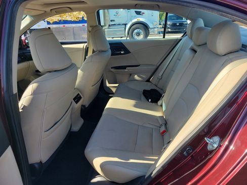 Used 2015 Honda Accord EX-L image 28