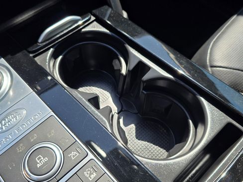 Used 2017 Land Rover Discovery First Edition image 35