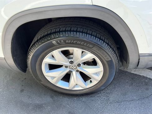 Used 2018 Volkswagen Atlas SE AWD/4WD image 11