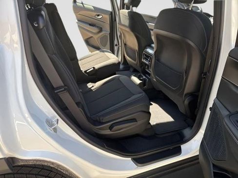New 2026 Jeep Grand Cherokee L 4WD image 16
