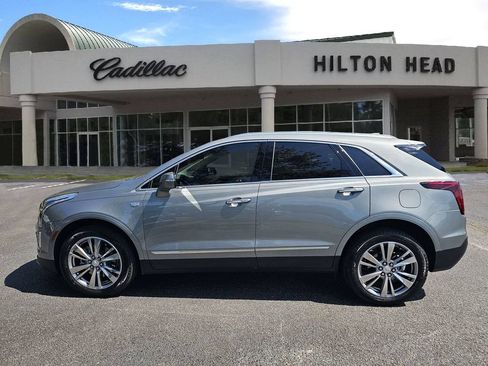 Certified 2024 Cadillac XT5 Premium Luxury FWD image 3