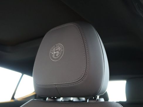 New 2025 Alfa Romeo Tonale w/ Premium Package AWD/4WD image 20