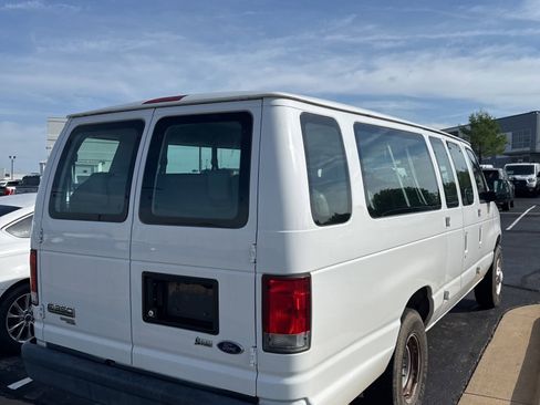Used 2013 Ford E-350 and Econoline 350 XL image 3