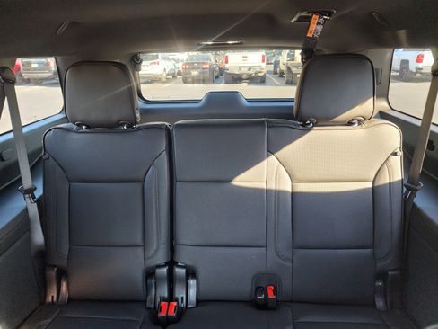 New 2026 Chevrolet Suburban High Country image 18