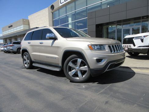 Used 2014 Jeep Grand Cherokee Limited RWD image 15