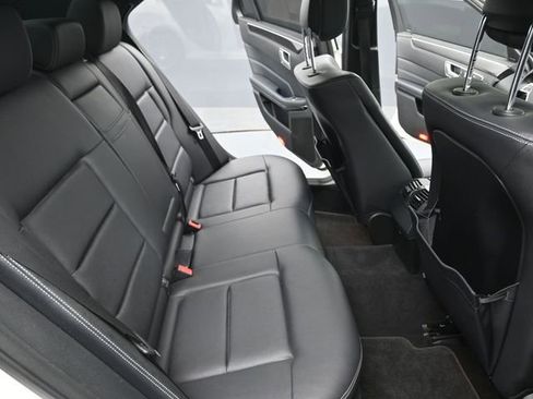 Used 2014 Mercedes-Benz E 350 Sedan image 25