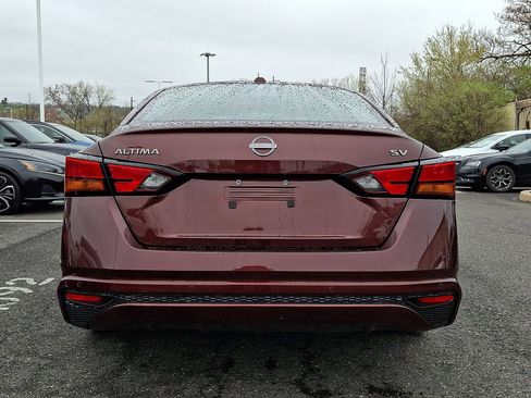 Used 2024 Nissan Altima 2.5 SV image 5