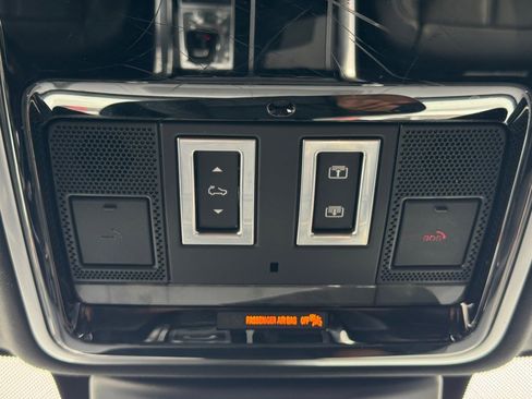 Used 2020 Land Rover Range Rover Sport HSE image 67