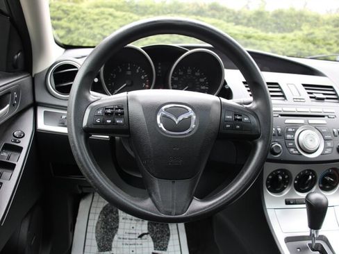 Used 2010 MAZDA MAZDA3 i Touring image 18