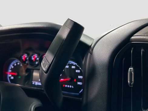 Used 2021 Chevrolet Silverado 1500 Custom Trail Boss w/ LPO, Dark Essentials Package AWD/4WD image 18