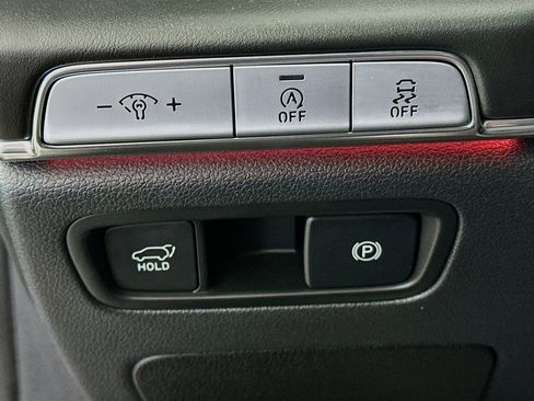 Used 2024 Genesis GV80 2.5T image 17