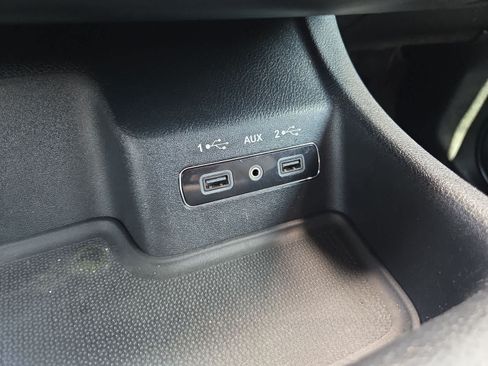 Used 2018 Dodge Durango GT RWD image 28