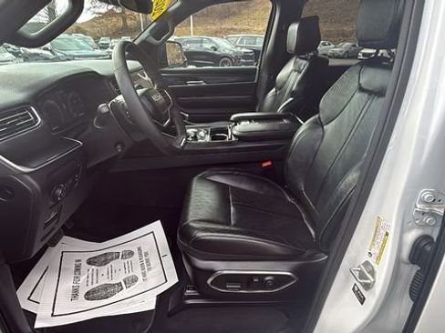 Used 2024 Jeep Wagoneer 4WD image 14