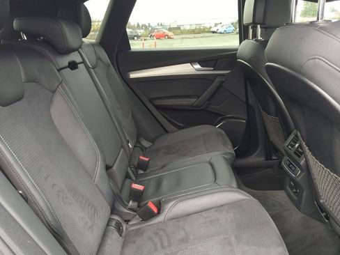 Used 2022 Audi Q5 e Premium Plus image 7