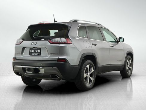 Used 2019 Jeep Cherokee Limited w/ Trailer Tow Group AWD/4WD image 5