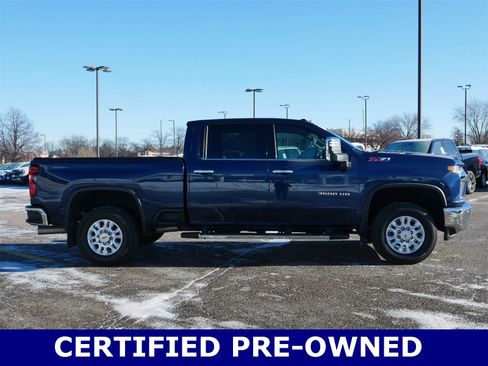 Used 2022 Chevrolet Silverado 3500 LTZ w/ LTZ Convenience Package image 6