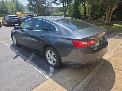 Used 2021 Chevrolet Malibu LS FWD image 2