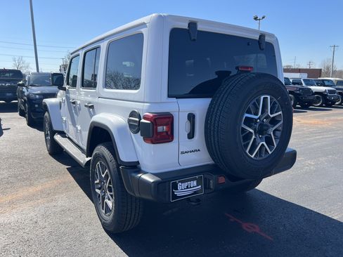 New 2026 Jeep Wrangler Sahara AWD/4WD image 9