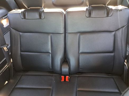 Used 2022 Ford Explorer Limited w/ Equipment Group 301A RWD image 20