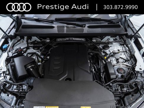 Used 2025 Audi Q5 Premium w/ Convenience Package image 23