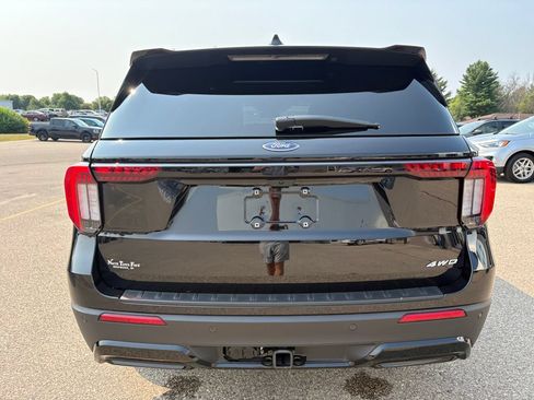 Used 2026 Ford Explorer ST-Line AWD/4WD image 7