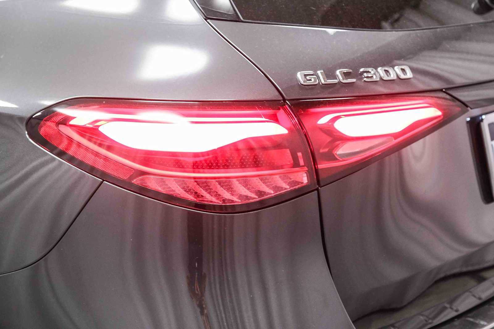 Certified 2026 Mercedes-Benz GLC 300 image 7