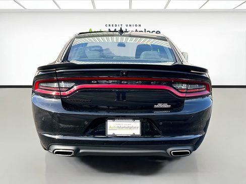 Used 2023 Dodge Charger SXT w/ Blacktop Package image 5