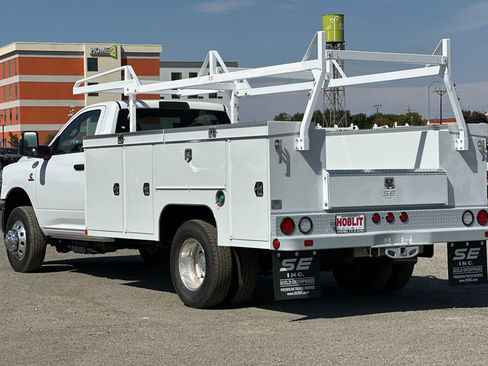 New 2025 RAM 3500 Tradesman image 5