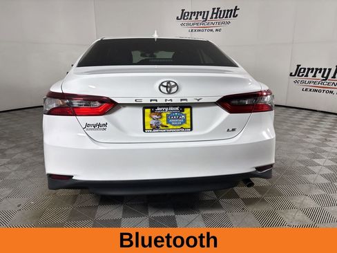 Used 2021 Toyota Camry LE image 7