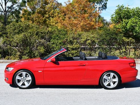 Used 2008 BMW 335i Convertible image 27