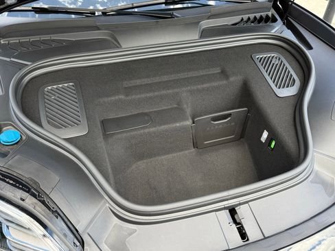 Used 2024 Porsche Macan 4 Electric AWD/4WD image 31