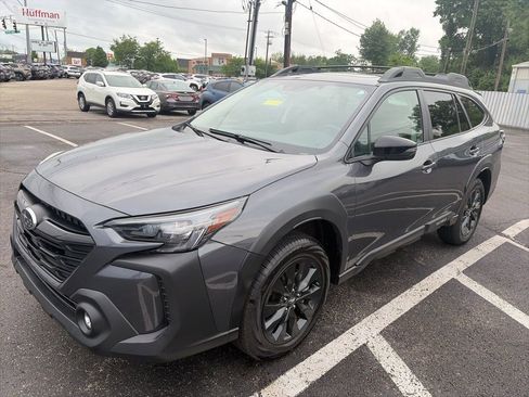 Certified 2025 Subaru Outback Onyx Edition AWD/4WD image 3