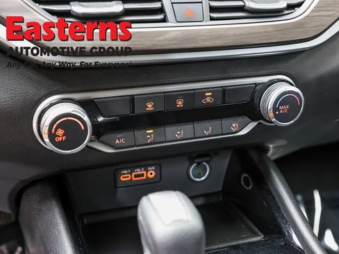 Used 2024 Nissan Altima 2.5 SV FWD image 20
