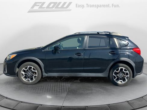 Used 2017 Subaru Crosstrek 2.0i Premium image 5