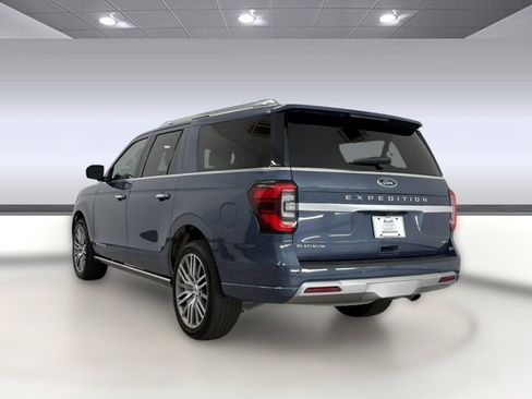 Used 2022 Ford Expedition Max Platinum RWD image 3