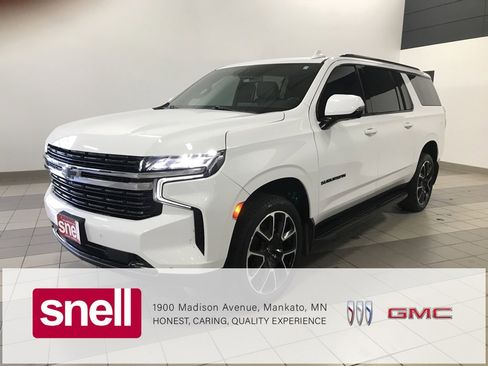 Used 2022 Chevrolet Suburban RST w/ Luxury Package image 1