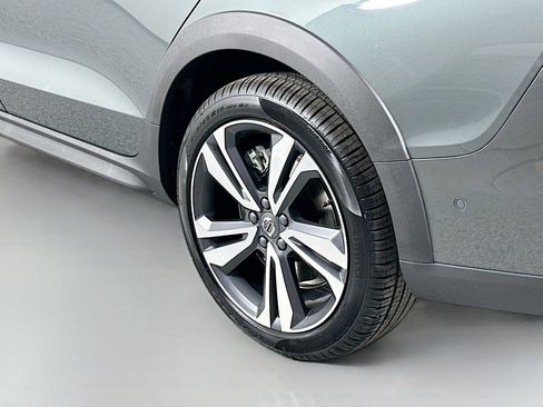 New 2026 Volvo V60 B5 Cross Country Plus w/ Protection Package Premier image 9